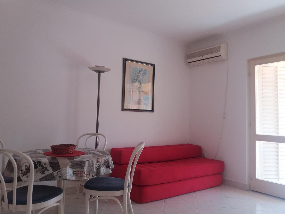 One Bedroom Apartment 500M From The Beach ブドヴァ エクステリア 写真